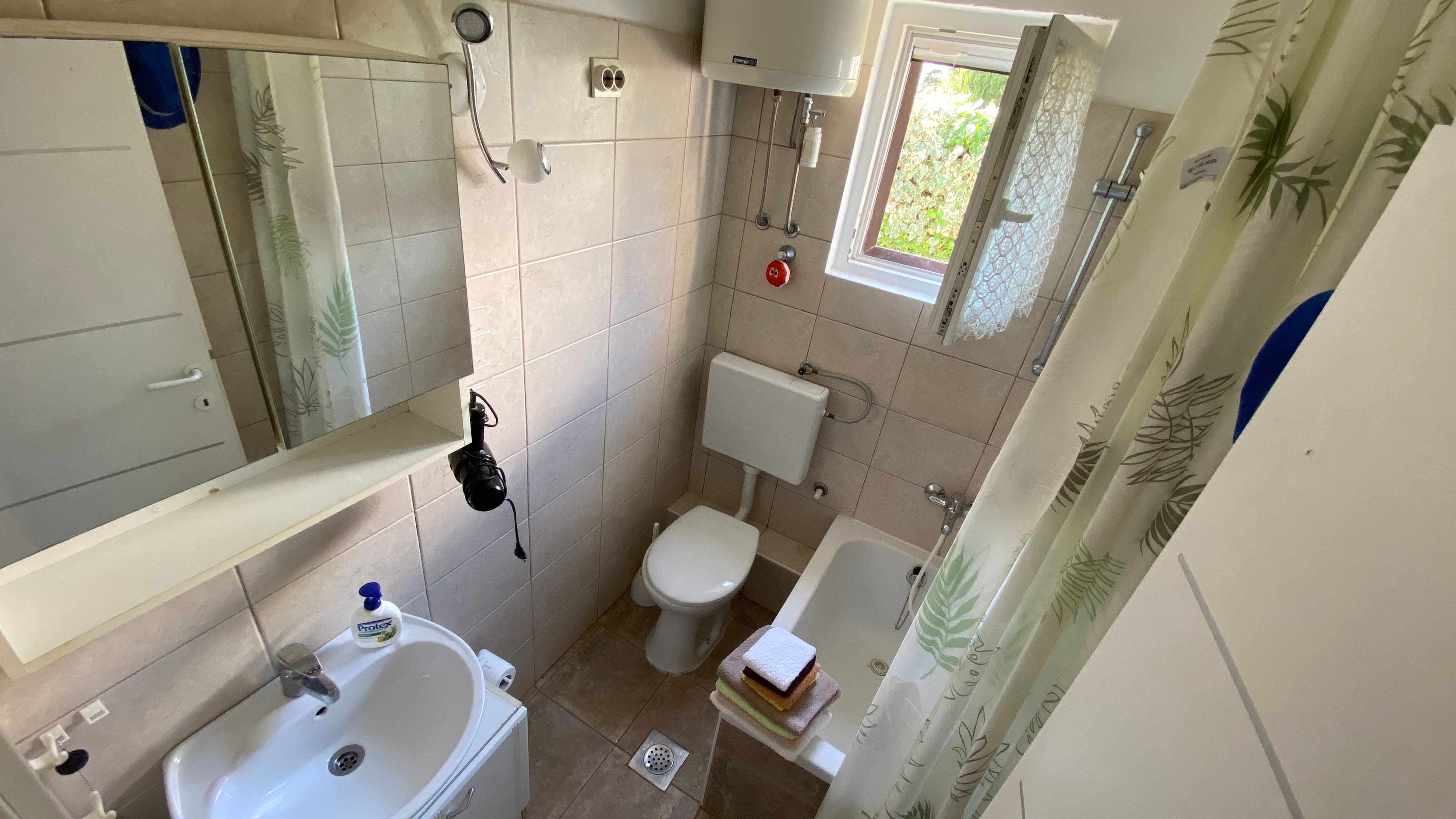 One bedroom apartment near beach Sveti Petar, Biograd  A-a