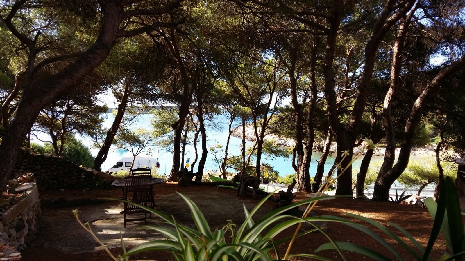 One bedroom apartment with terrace and sea view Milna, Vis  A-a