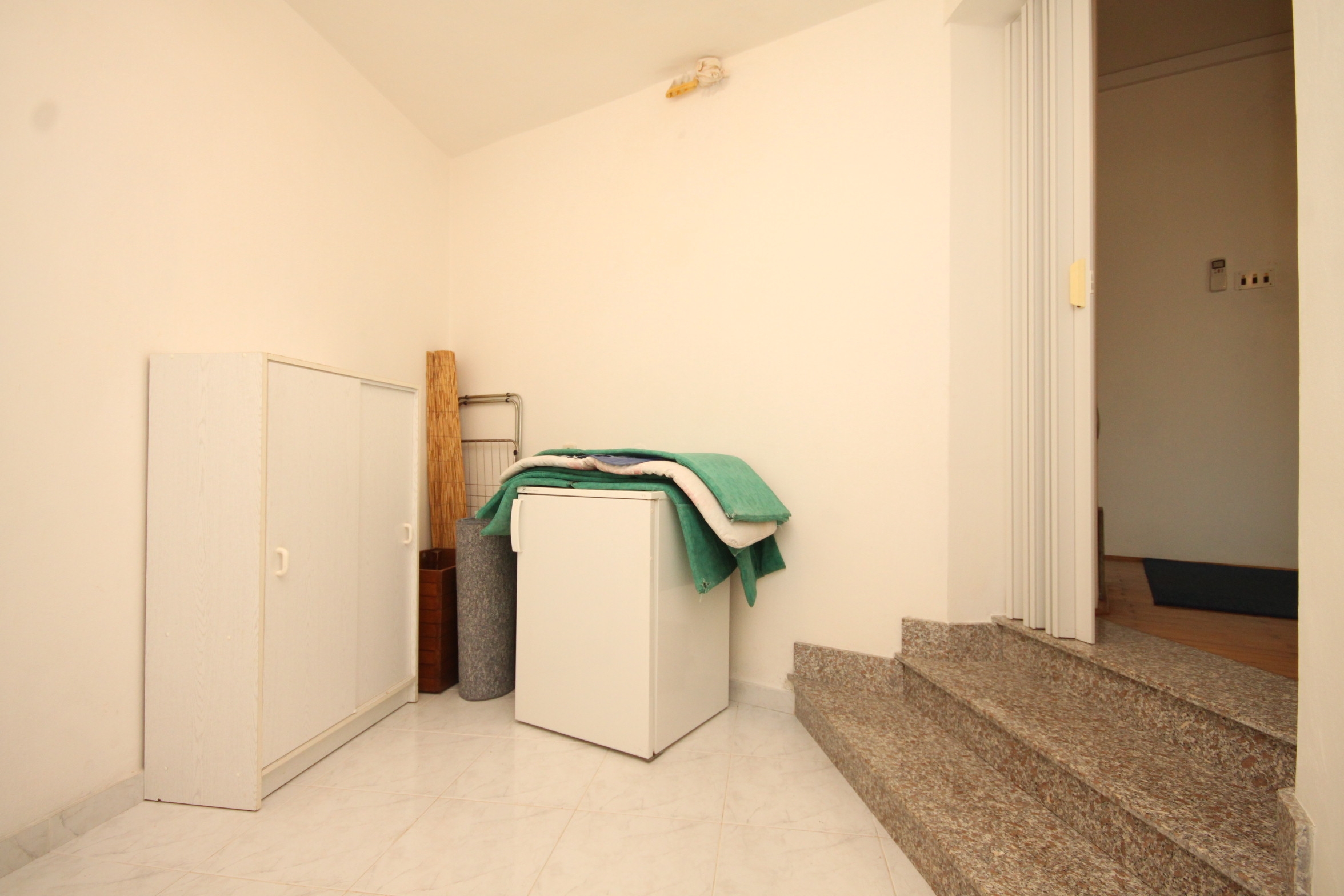 Two bedroom apartment near beach Lukoran, Ugljan  A-a