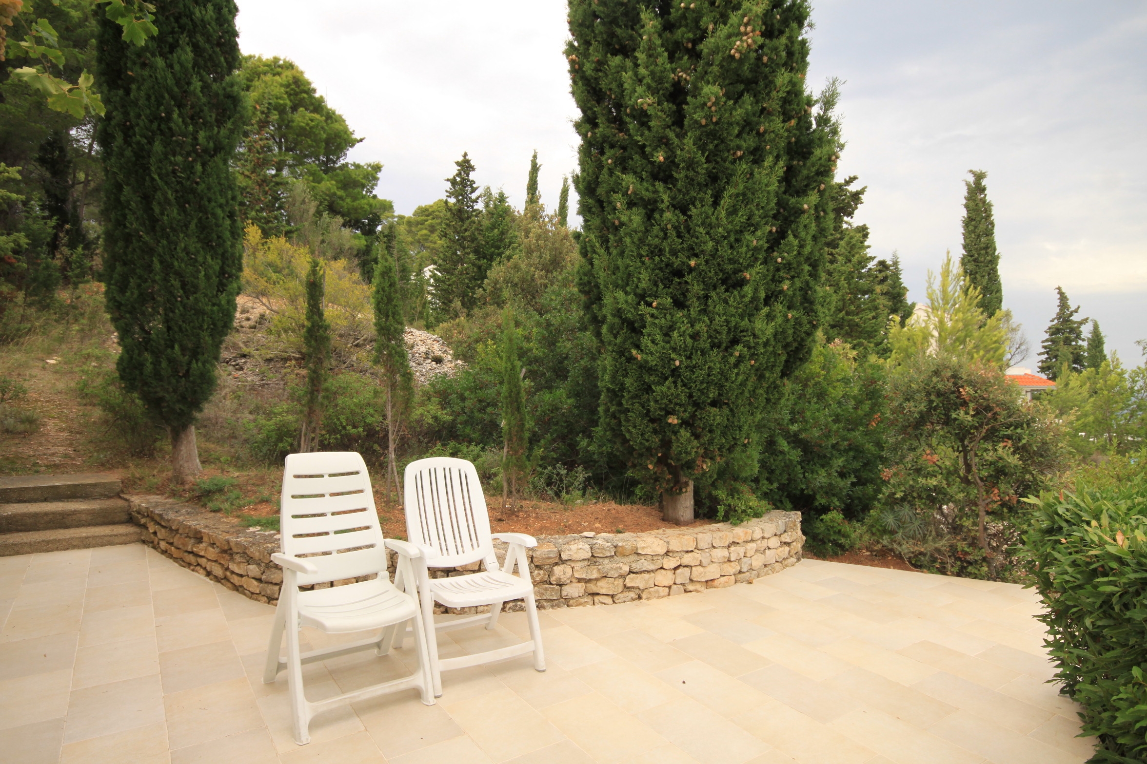 Two bedroom apartment near beach Lukoran, Ugljan  A-a