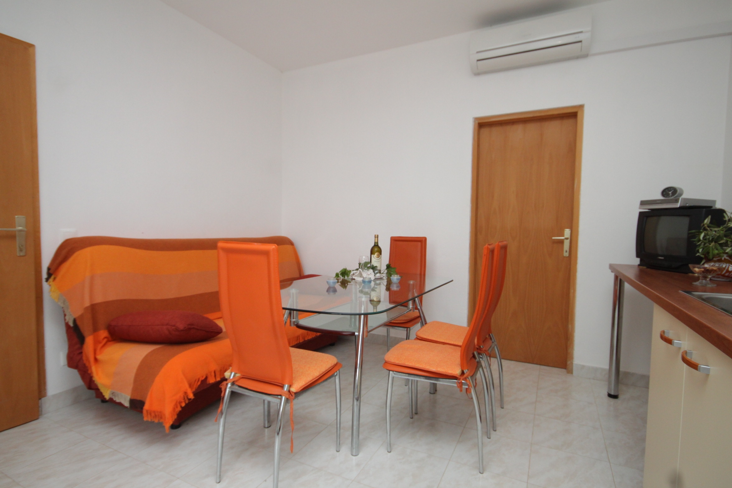 One bedroom apartment with terrace and sea view Mrljane, Pašman (A-8498-a) One bedroom apartment with terrace and sea view Mrljane, Pašman (A-8498-a)