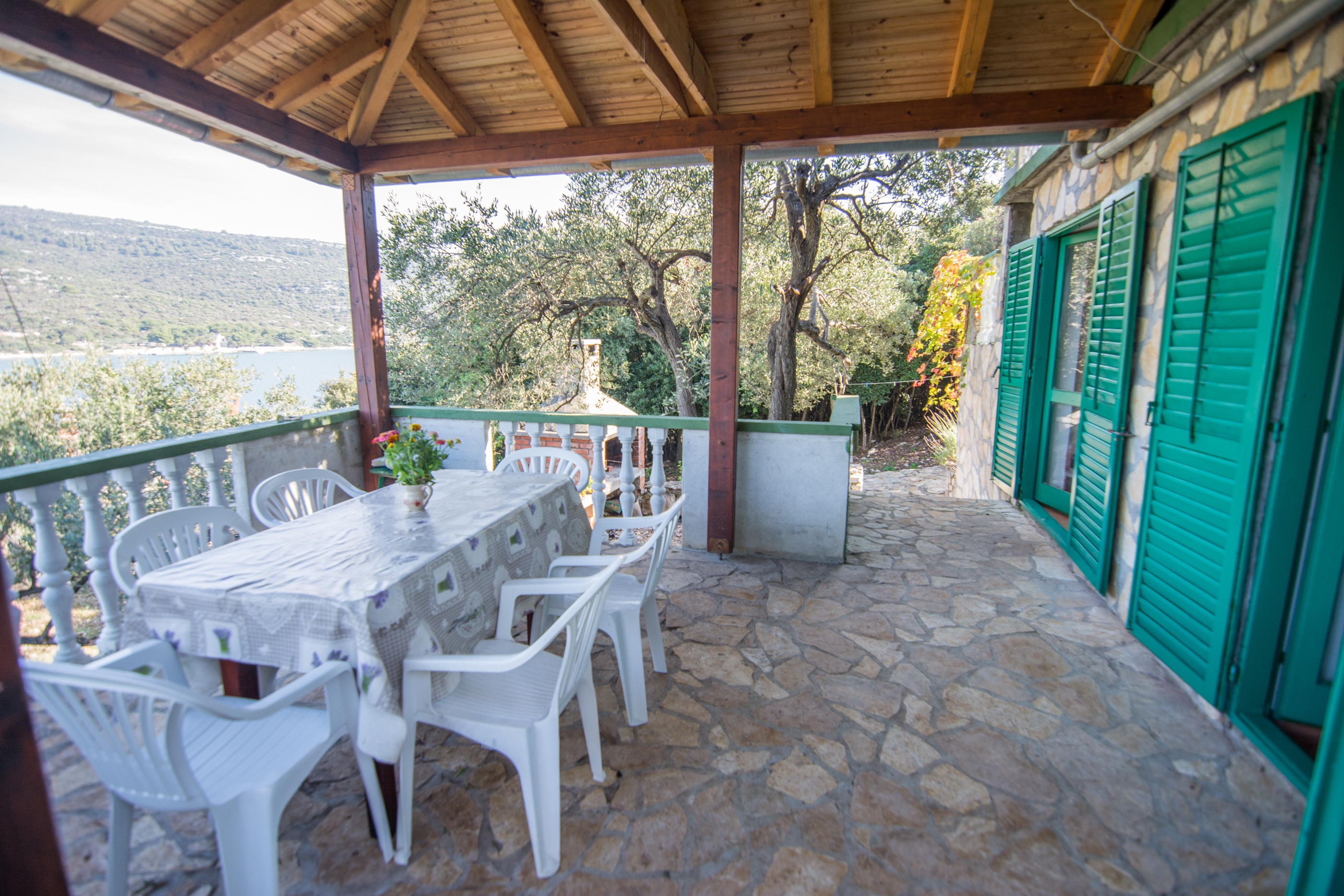 Four-bedroom house near beach Cove Lađin - Lanđin, Pašman (K-8500) Four-bedroom house near beach Cove Lađin - Lanđin, Pašman (K-8500)