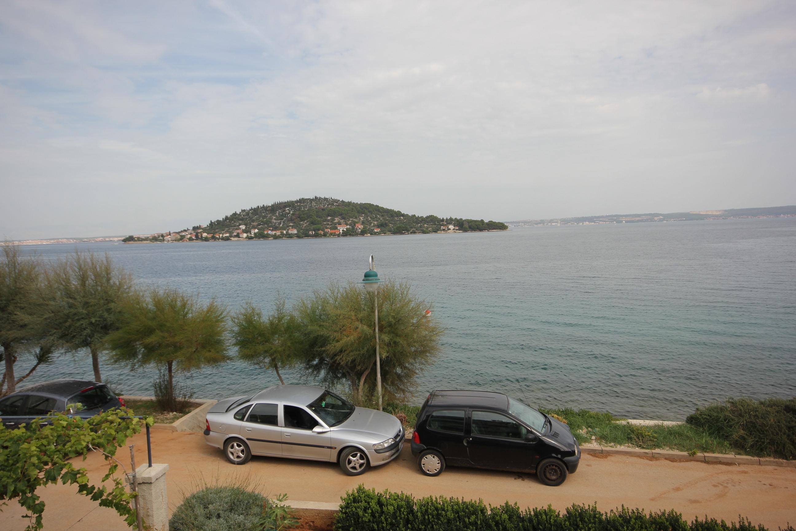 Two bedroom apartment near beach Kali, Ugljan  A-a