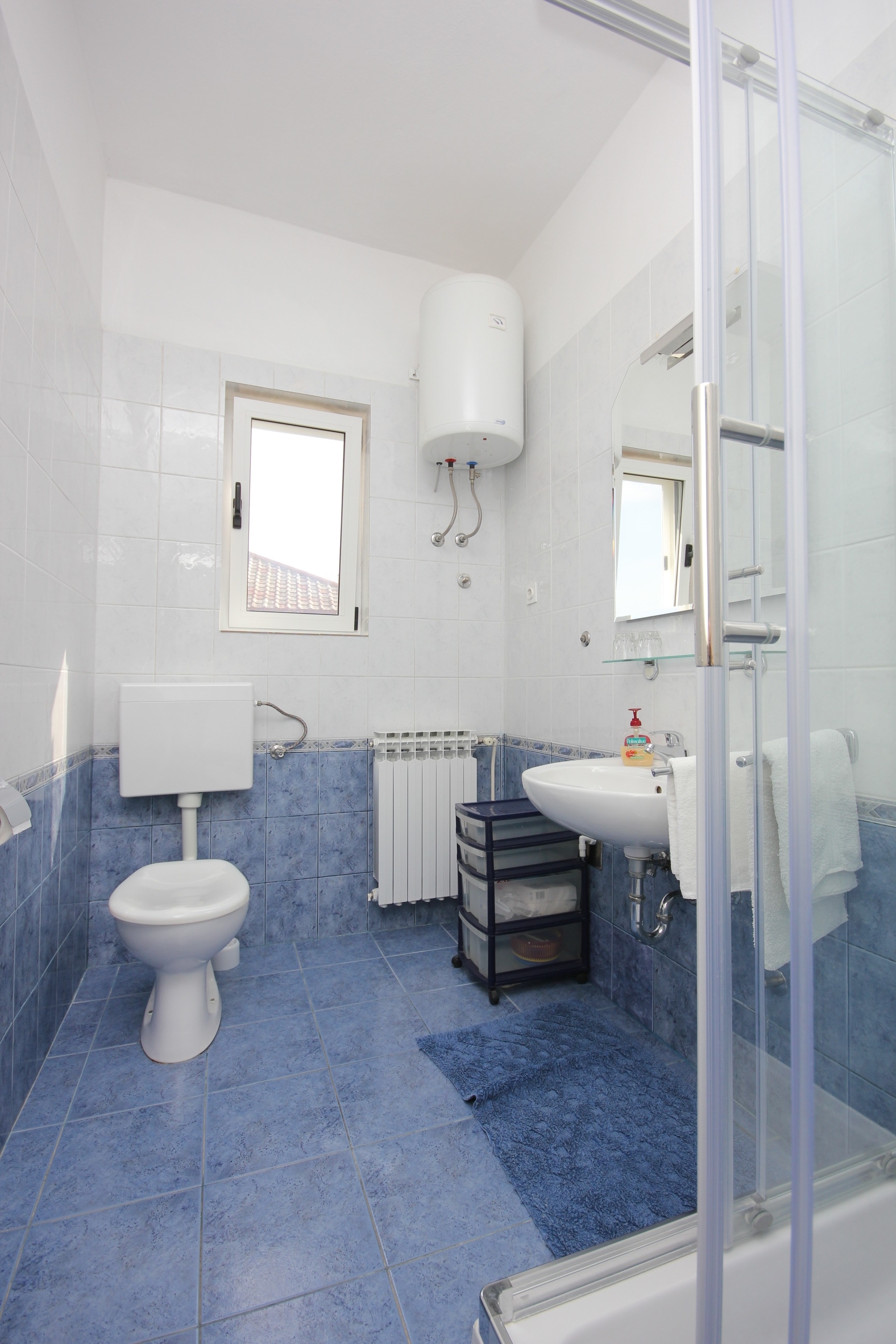 One bedroom apartment near beach Kali, Ugljan  A-b