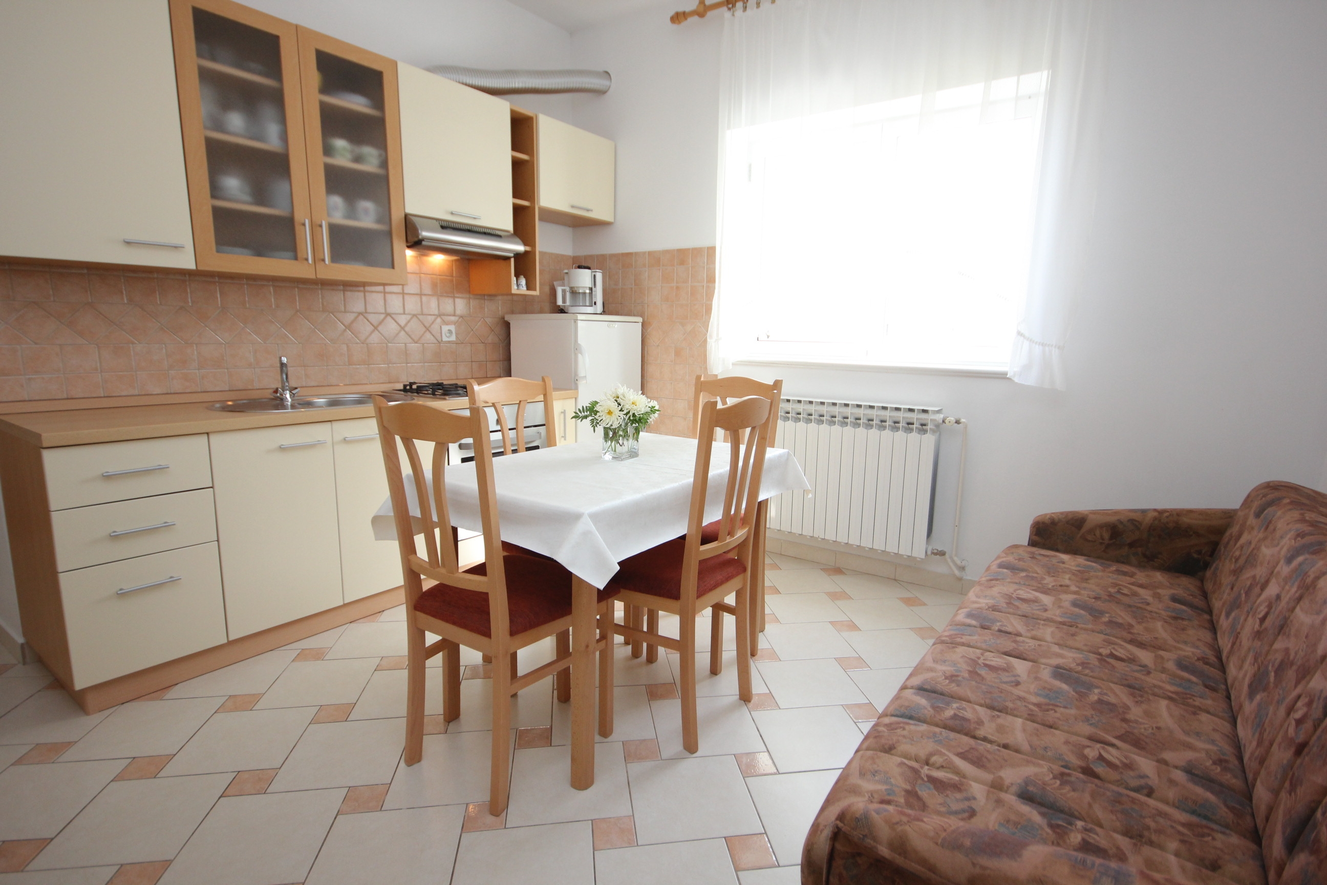 One bedroom apartment near beach Kali, Ugljan (A-8503-b)