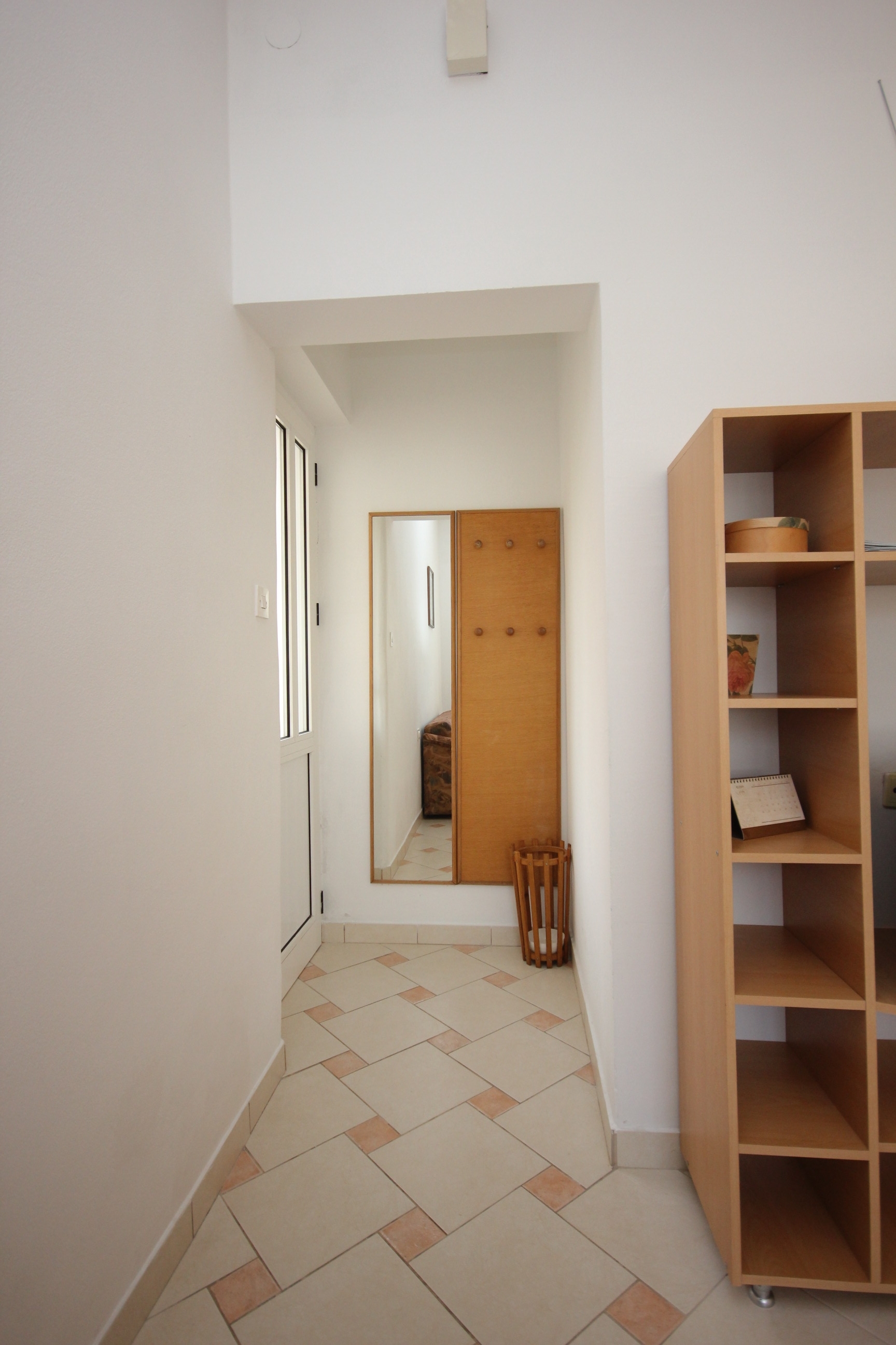 One bedroom apartment near beach Kali, Ugljan  A-b