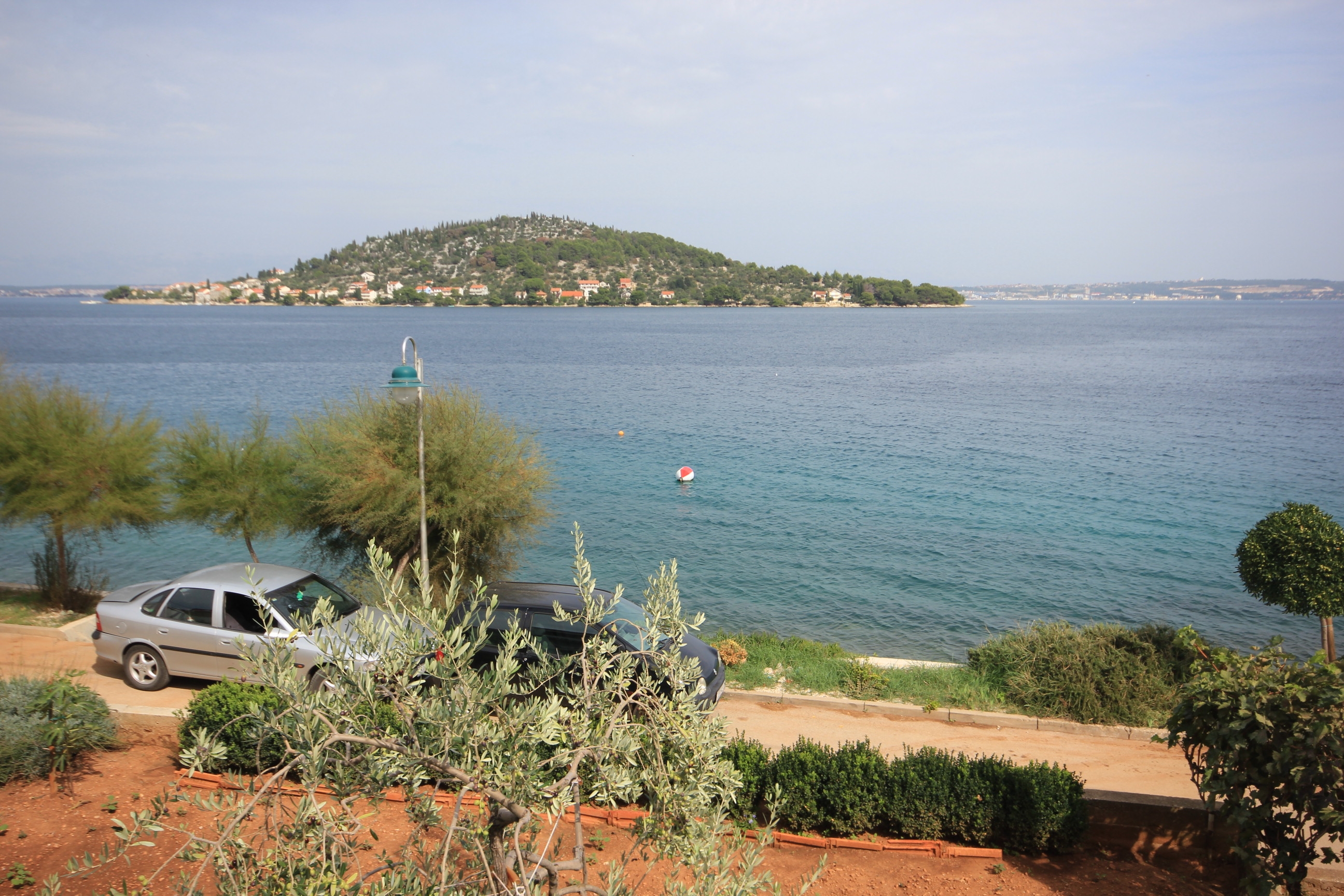 One bedroom apartment near beach Kali, Ugljan  A-b