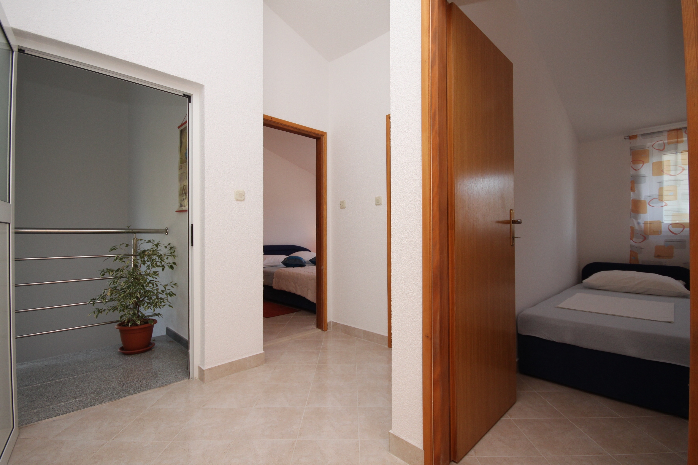 Two bedroom apartment with balcony and sea view Seget Vranjica, Trogir (A-8507-c)