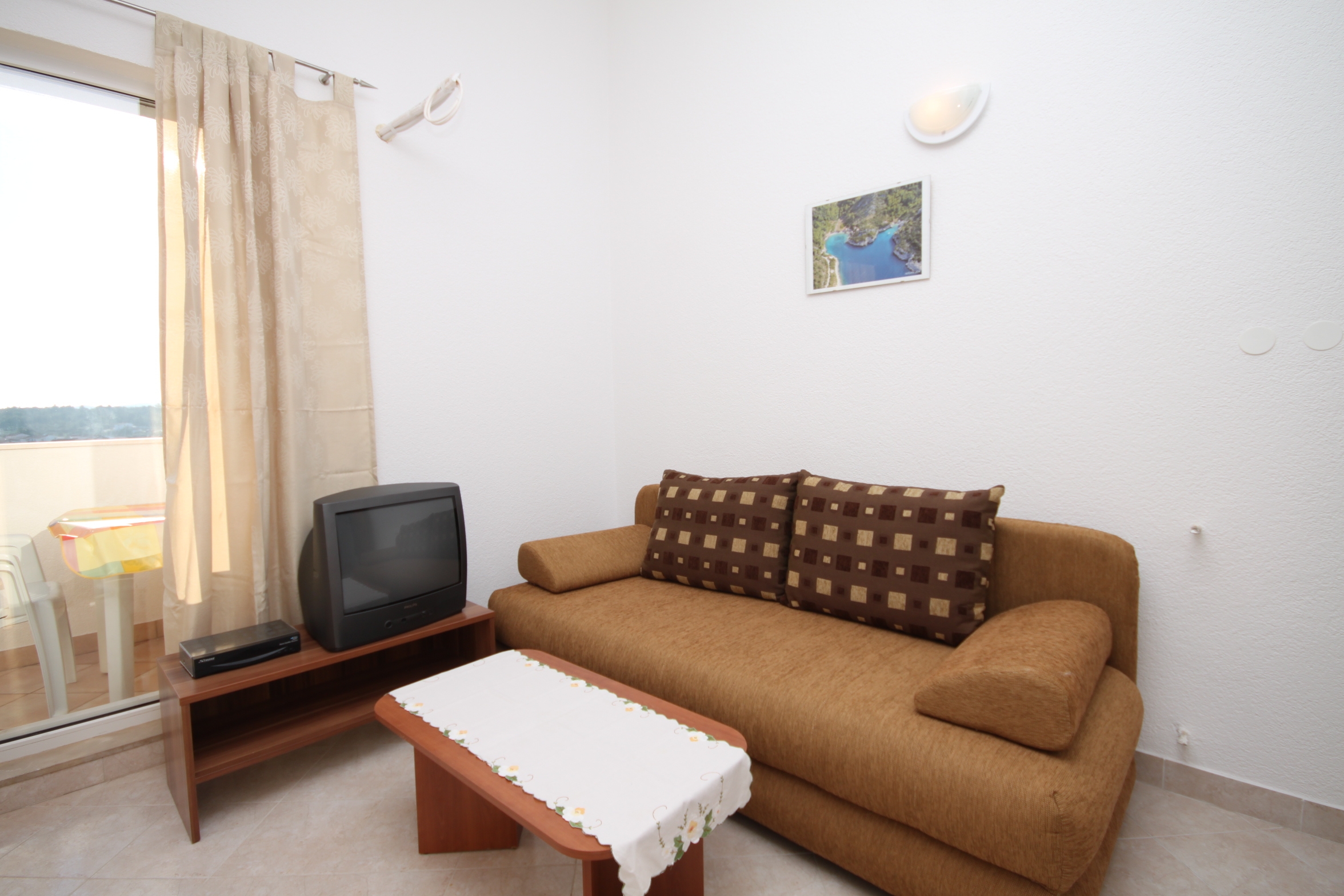 Two bedroom apartment with balcony and sea view Seget Vranjica, Trogir (A-8507-c) Two bedroom apartment with balcony and sea view Seget Vranjica, Trogir (A-8507-c)