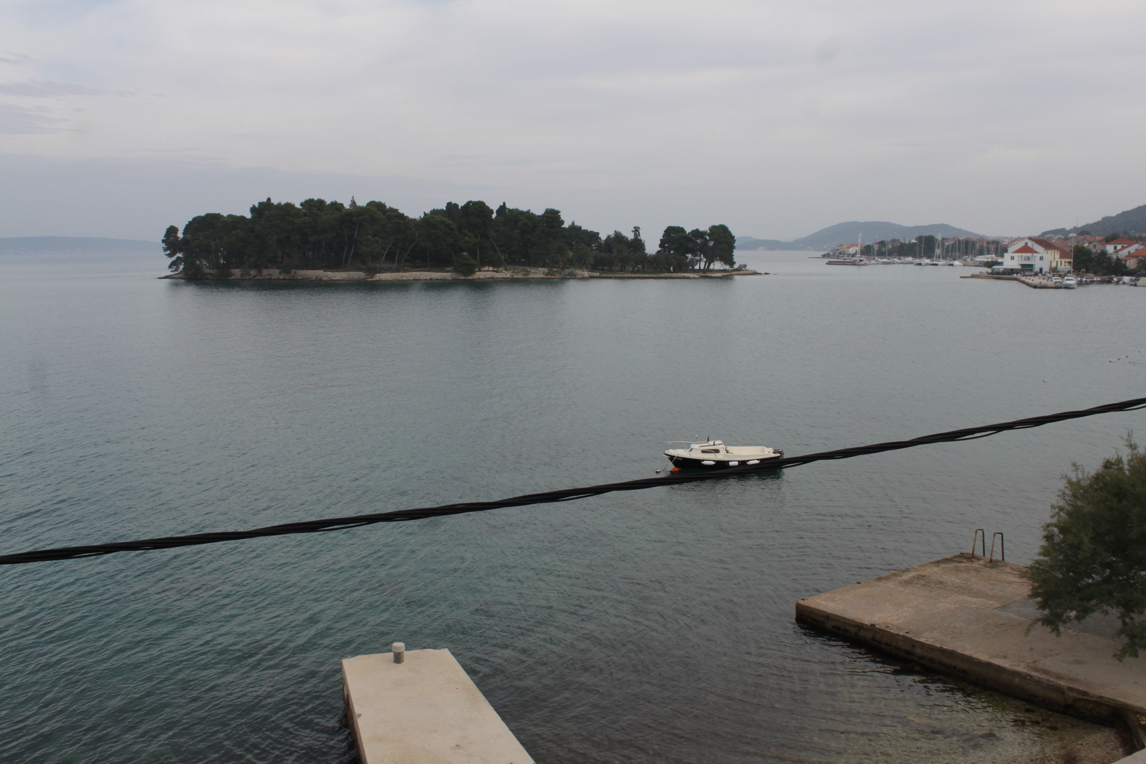One bedroom apartment near beach Preko, Ugljan  A-b