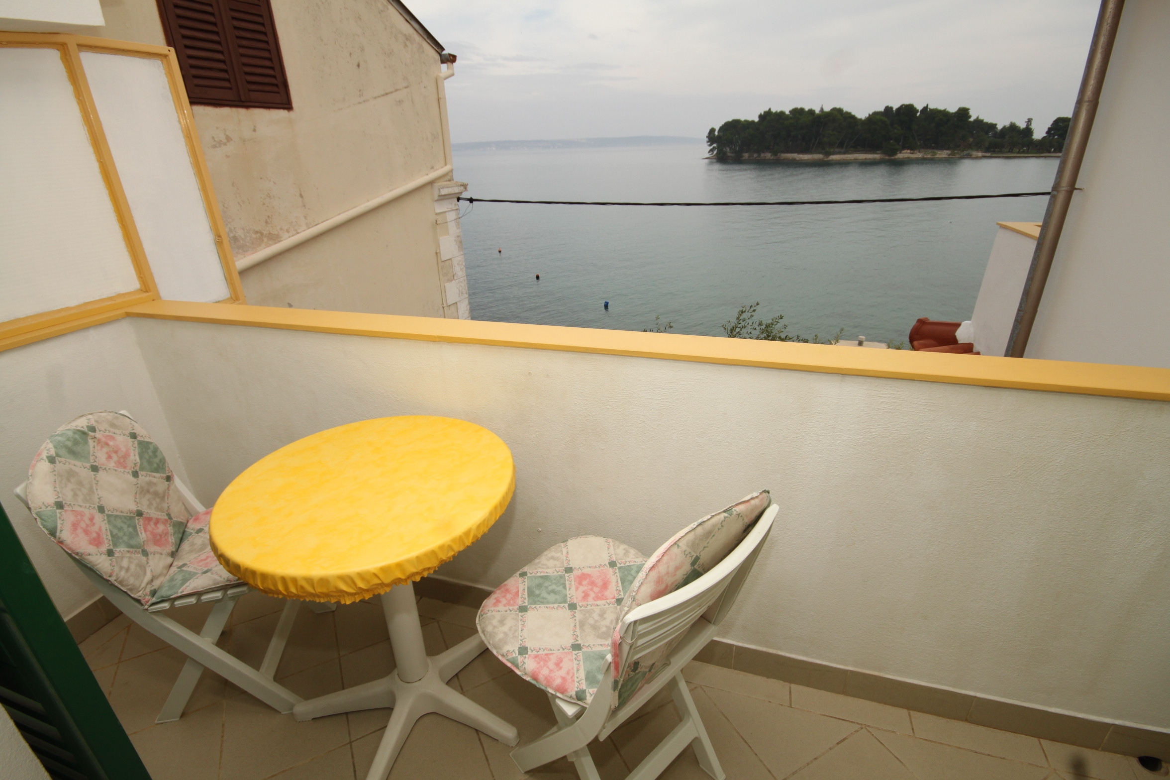 One bedroom apartment near beach Preko, Ugljan (A-8515-c) One bedroom apartment near beach Preko, Ugljan (A-8515-c)