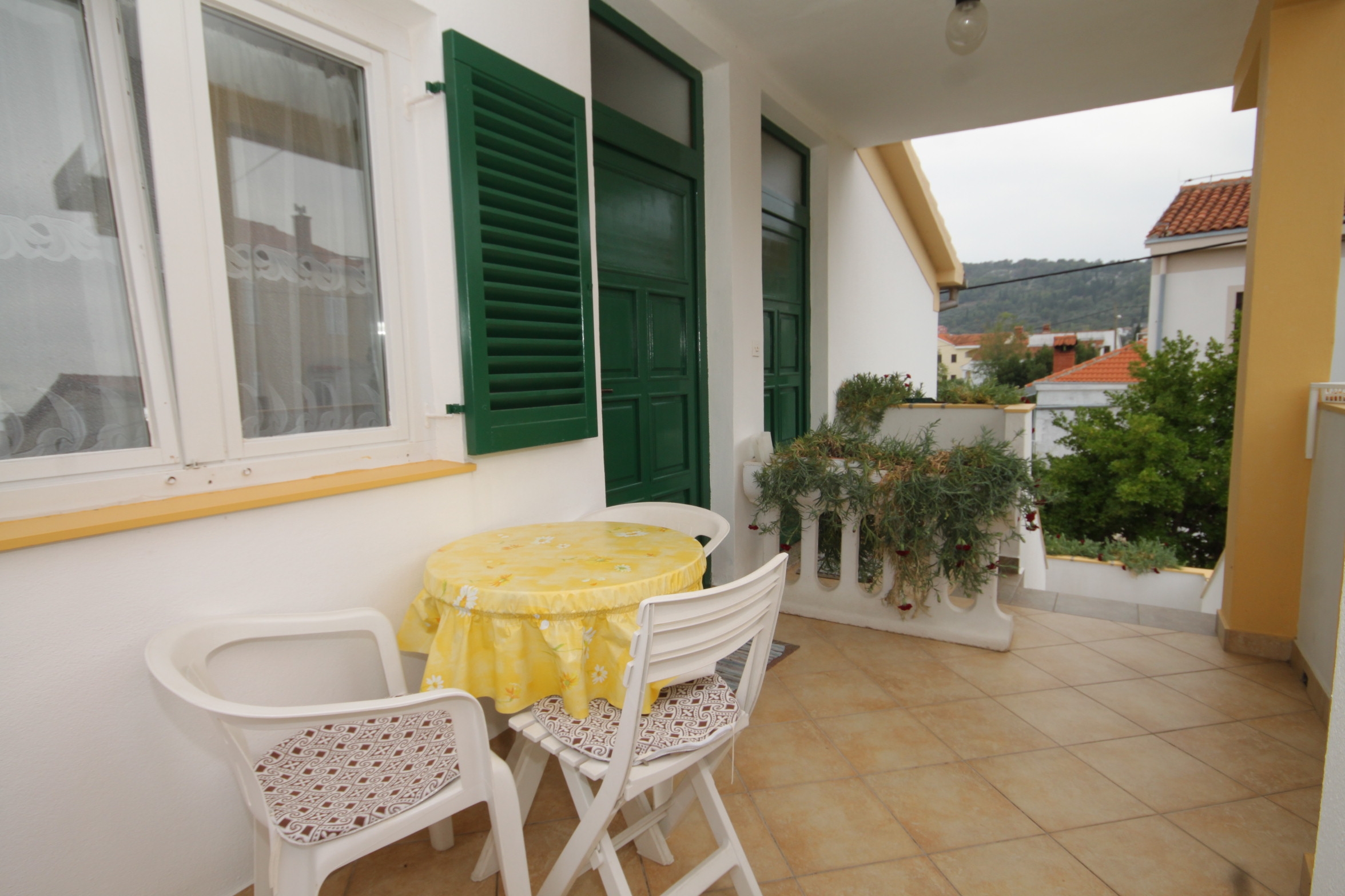 One bedroom apartment near beach Preko, Ugljan  A-c