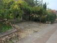 Parking lot Ugljan, Ugljan, Parking lot 8519 - Apartments near sea with pebble beach.