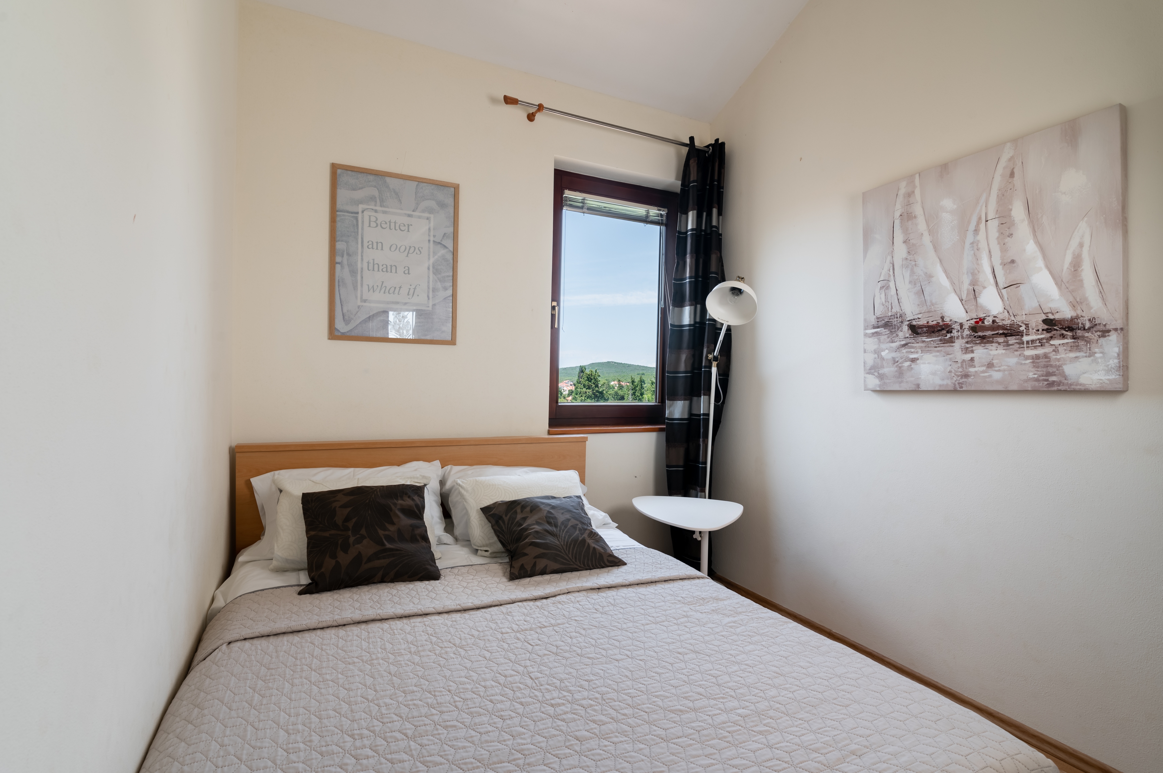 Top Ugljan Muline Top Ugljan Muline