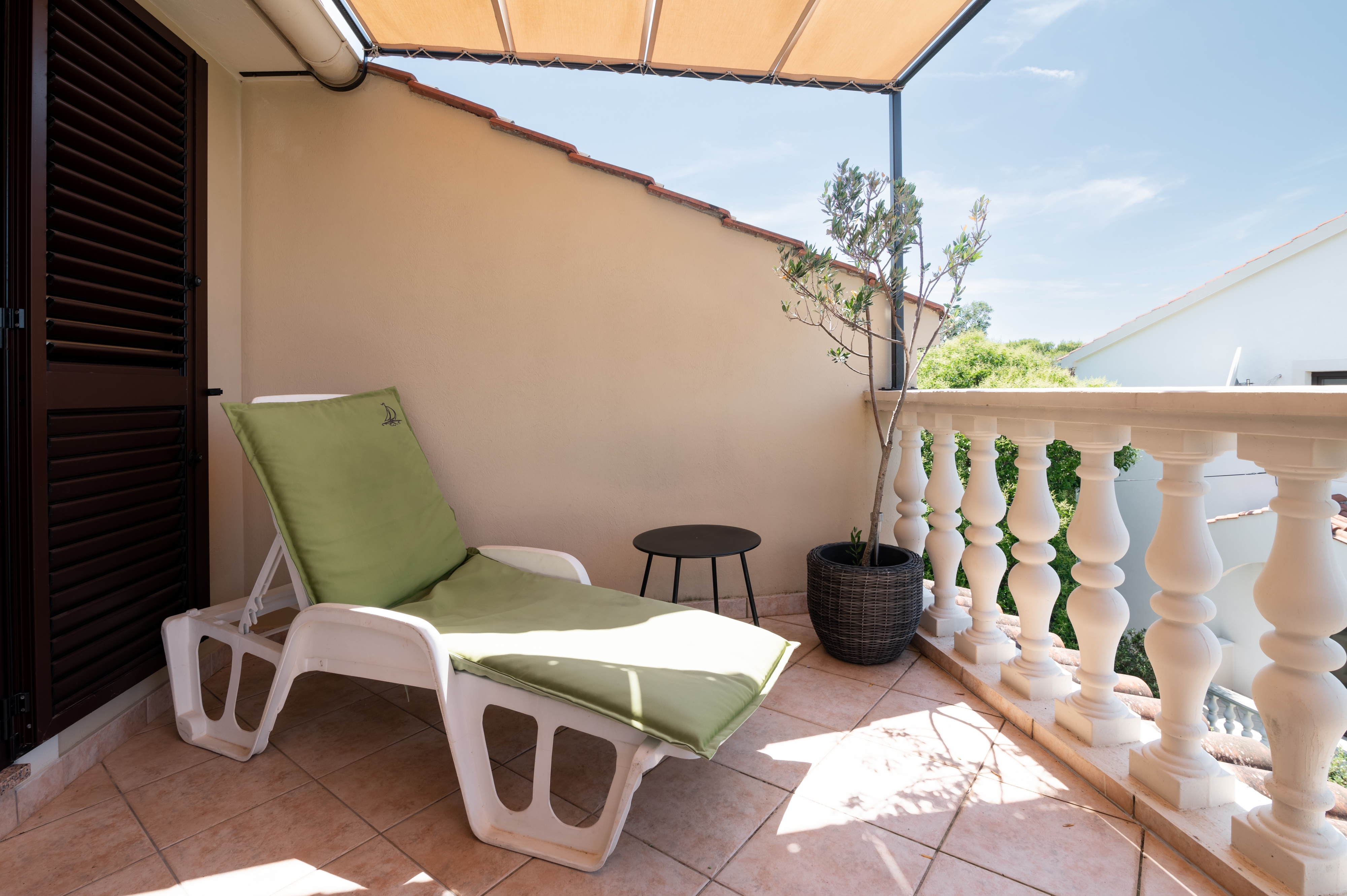 Two bedroom apartment with terrace and sea view Muline, Ugljan (A-8521-b) Two bedroom apartment with terrace and sea view Muline, Ugljan (A-8521-b)