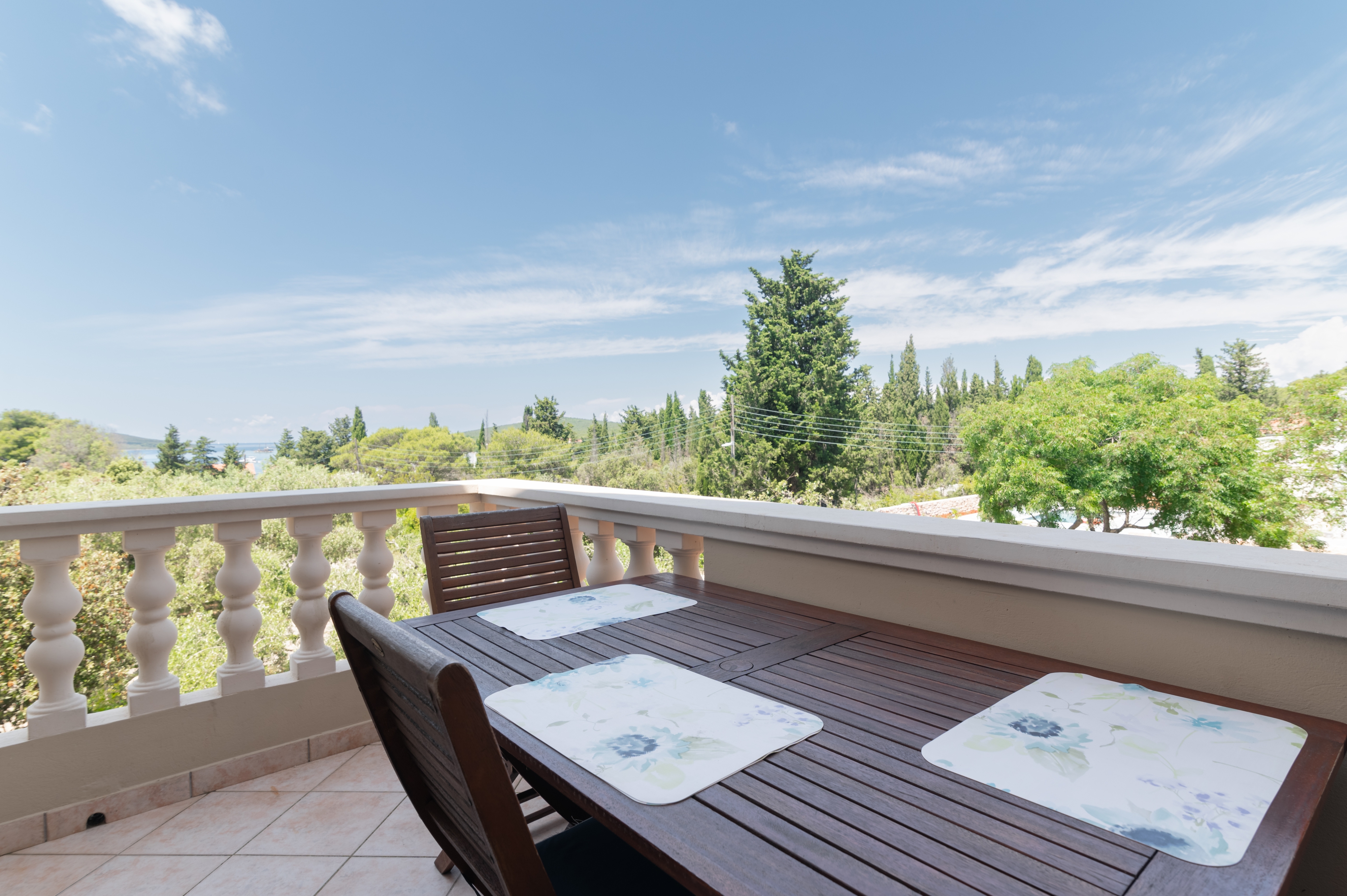 One bedroom apartment with terrace and sea view Muline, Ugljan (A-8521-d)