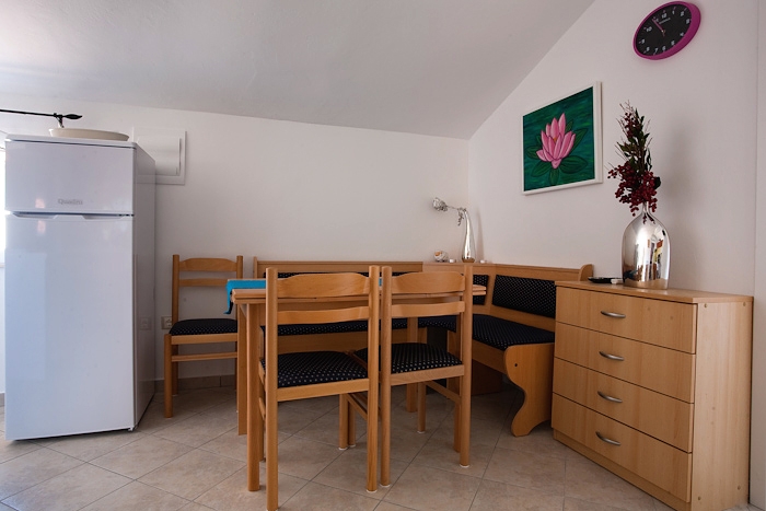 Three bedroom apartment with terrace Poljana (Ugljan) (A-8523-a) Three bedroom apartment with terrace Poljana (Ugljan) (A-8523-a)