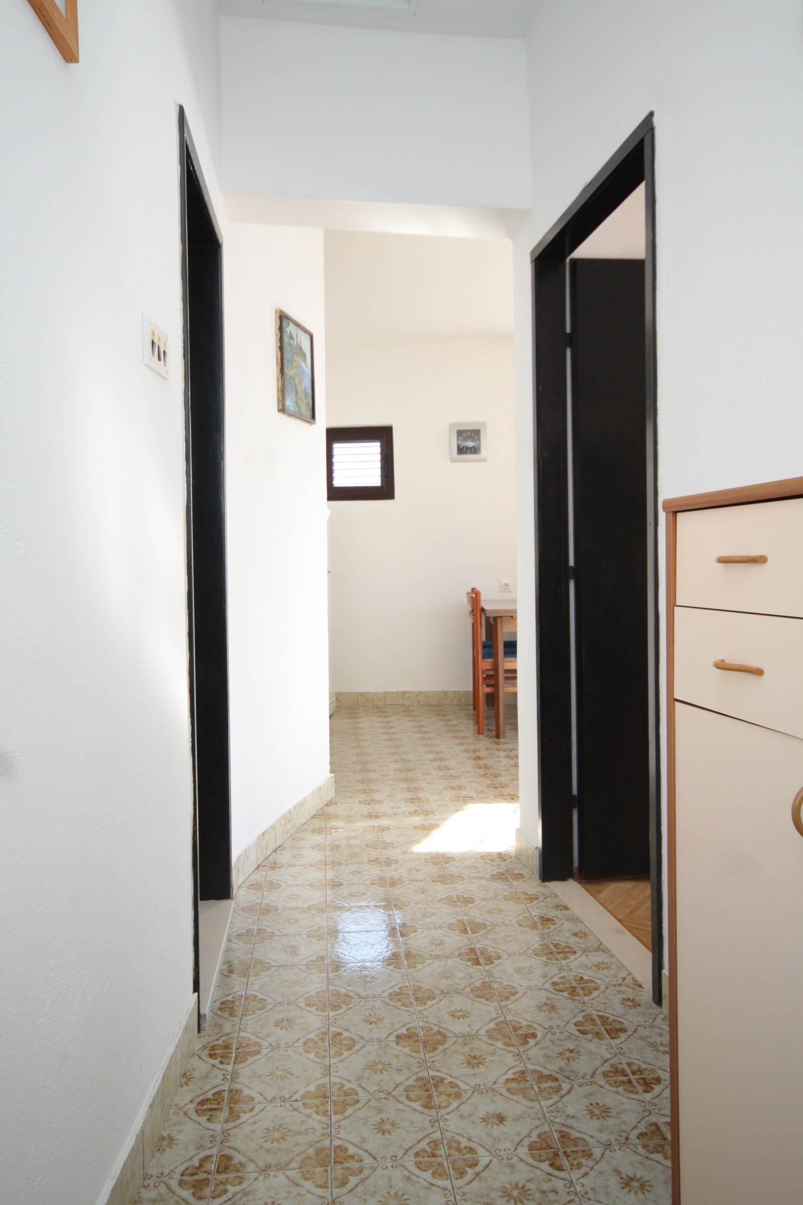 One bedroom apartment near beach Vis  A-a