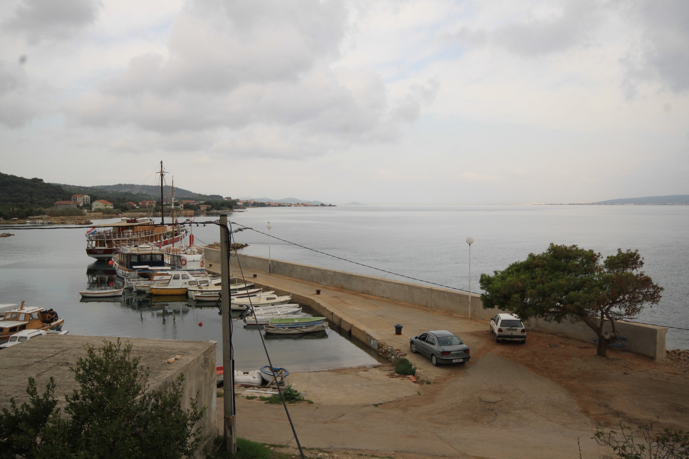 Two bedroom apartment near beach Neviđane, Pašman  A-a