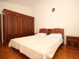 Neviđane, Sypialnia 1 w zakwaterowaniu typu apartment, WiFi.