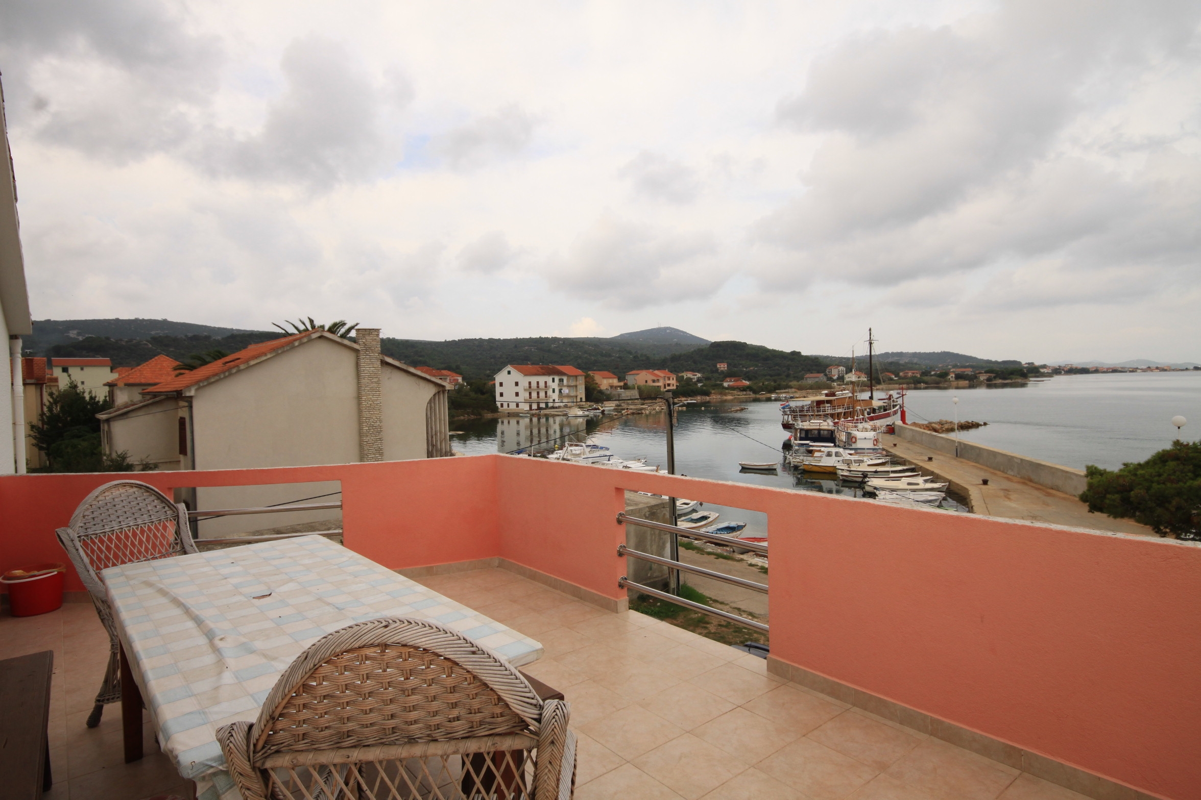 Two bedroom apartment near beach Neviđane, Pašman (A-8528-a) Two bedroom apartment near beach Neviđane, Pašman (A-8528-a)