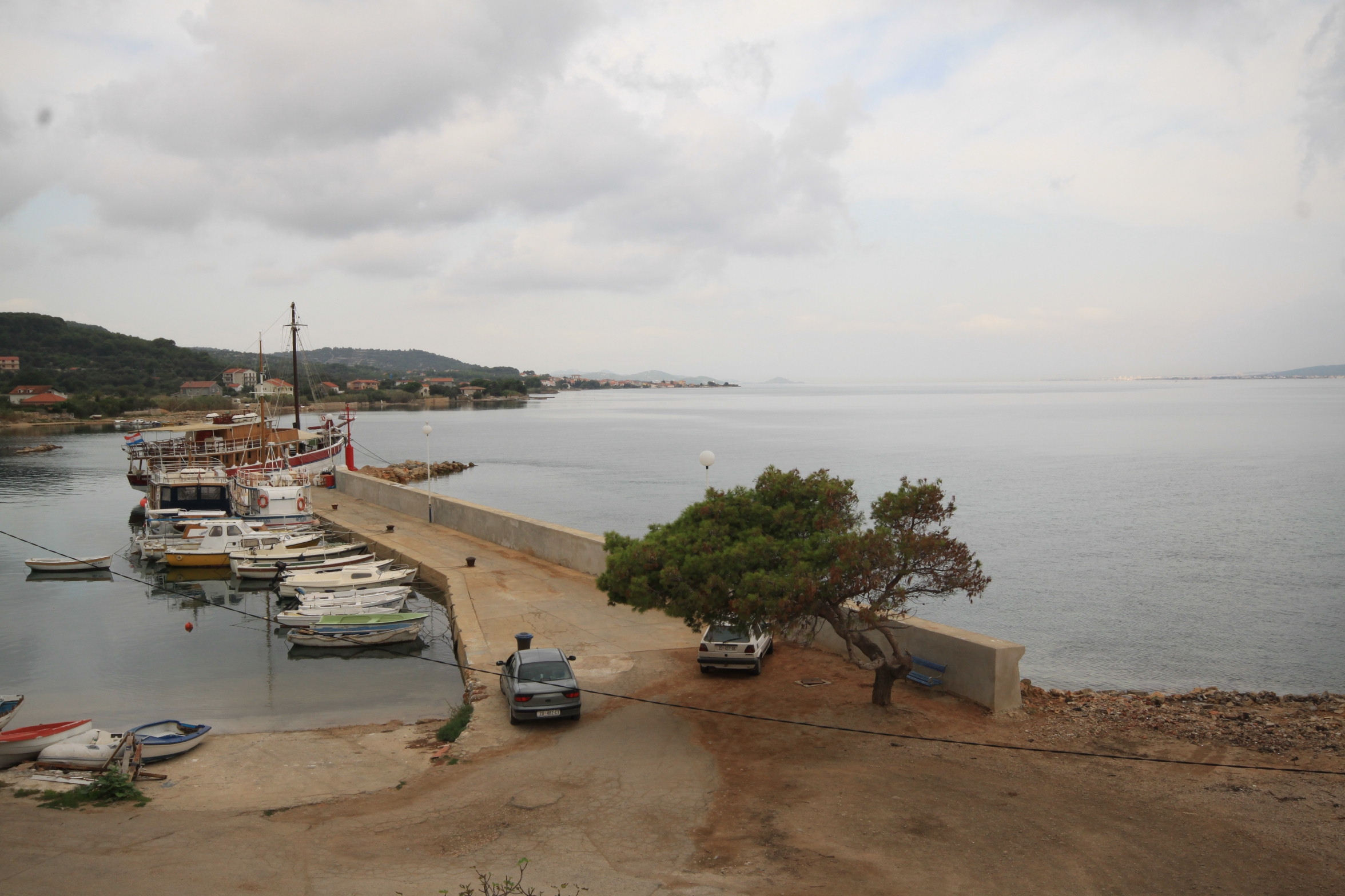 Two bedroom apartment near beach Neviđane, Pašman  A-a