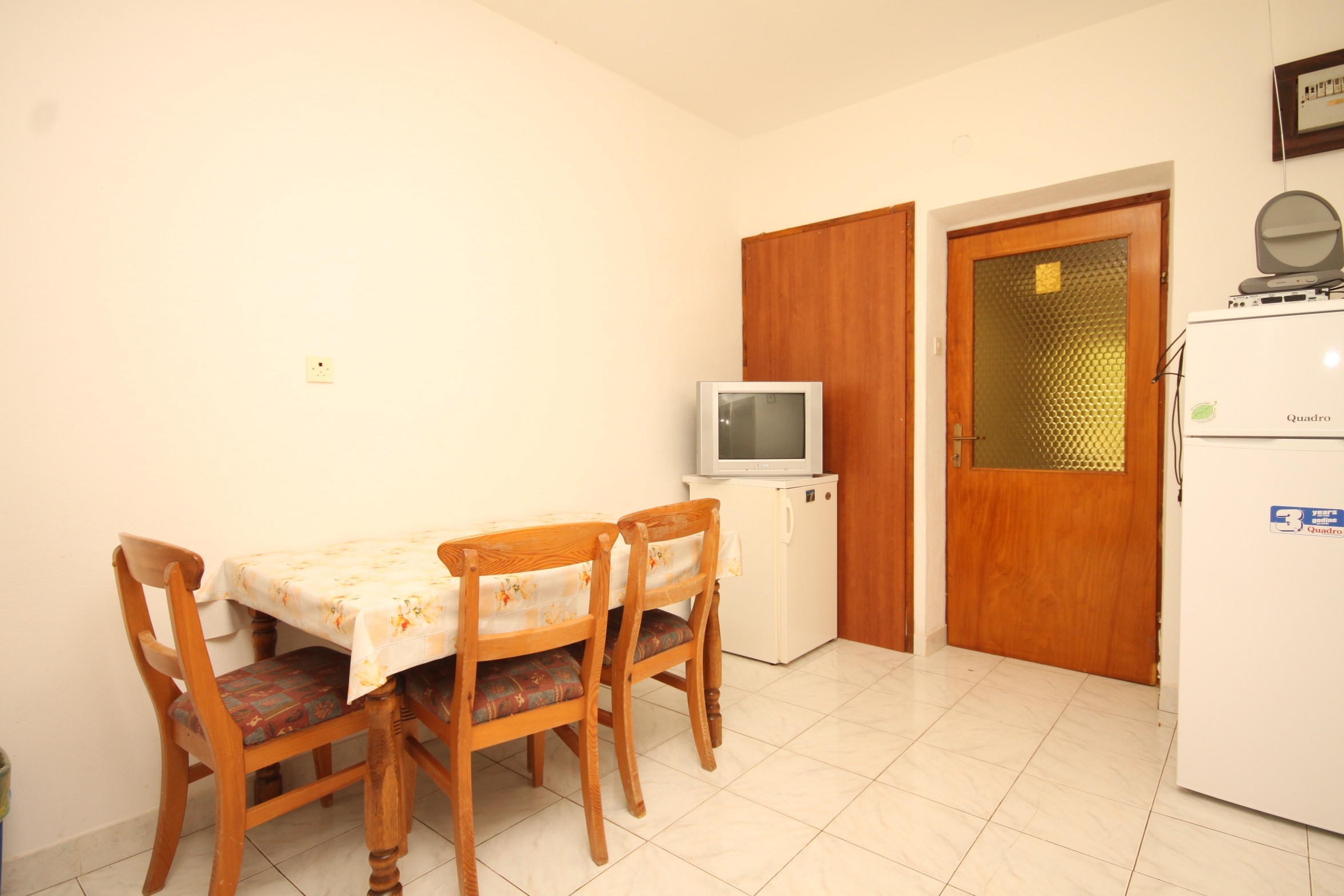 Two bedroom apartment near beach Neviđane, Pašman (A-8528-b)