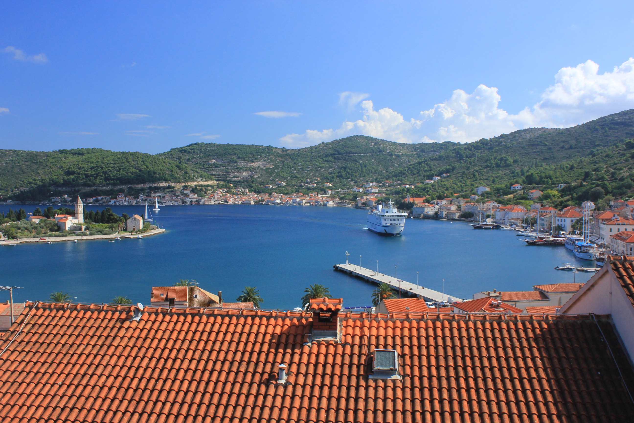 Jednosobni apartman s terasom i pogledom na more Vis  A-a