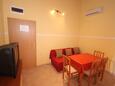 Vis, Dining room in the apartment, air condition available and WiFi.