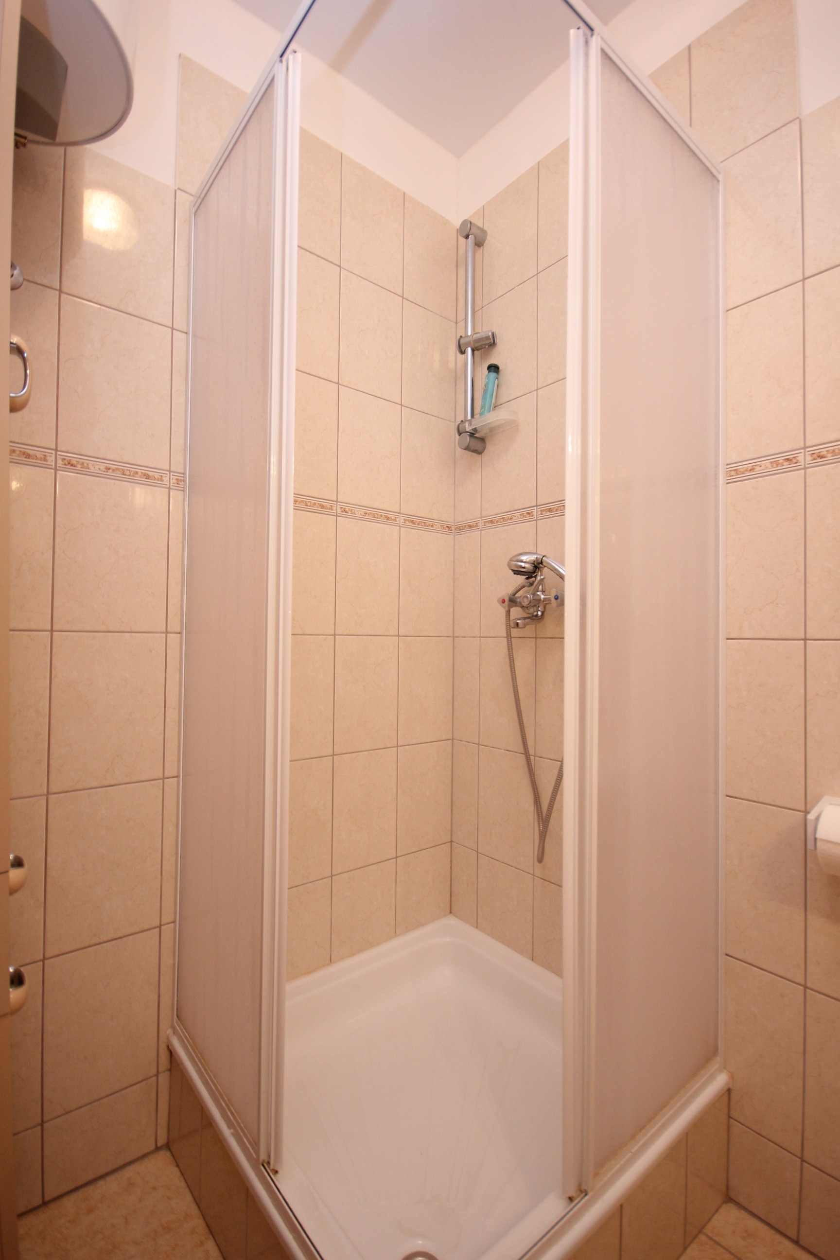 One bedroom apartment near beach Komiža, Vis  A-a