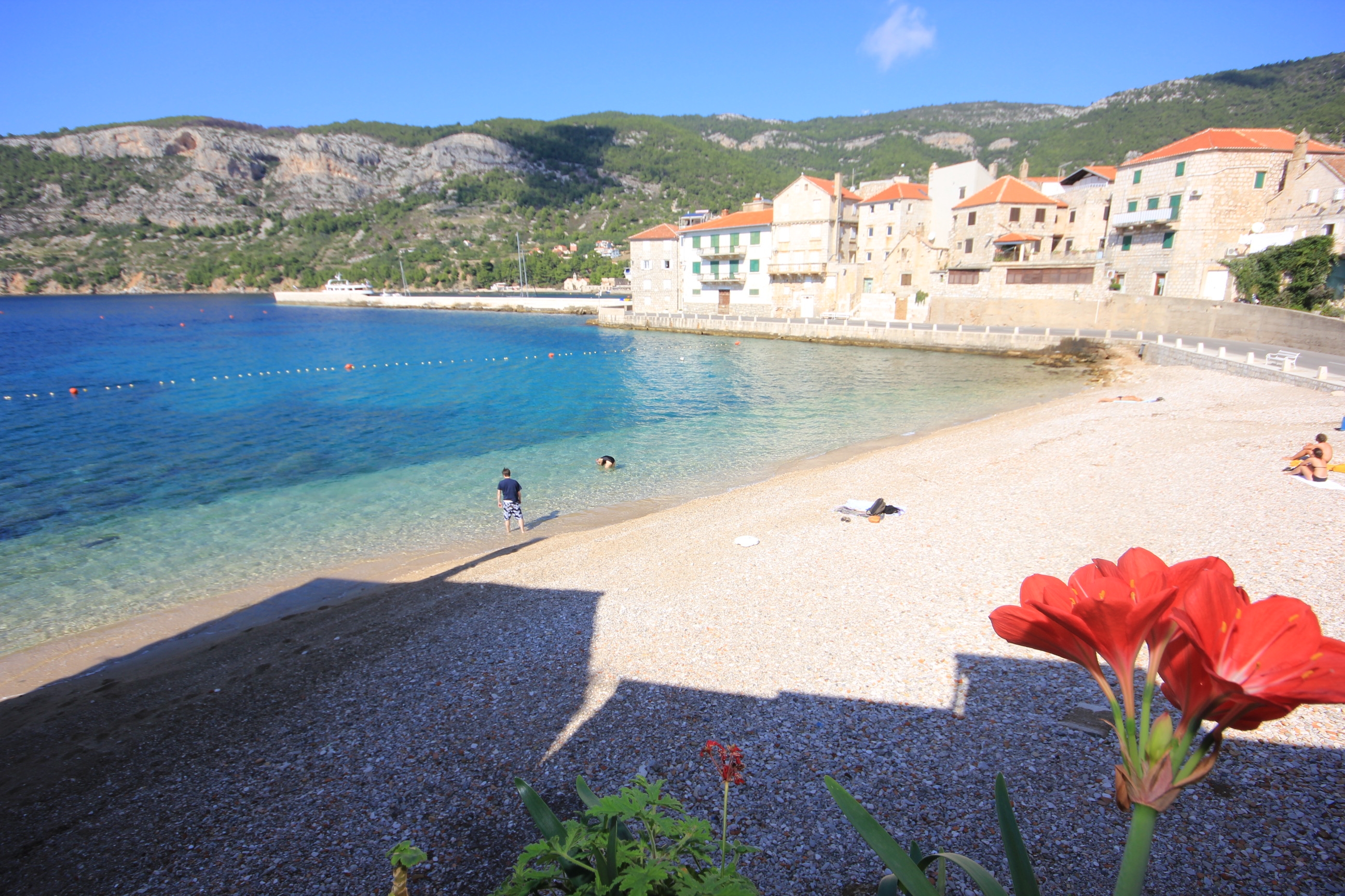 Two bedroom apartment near beach Komiža, Vis  A-b