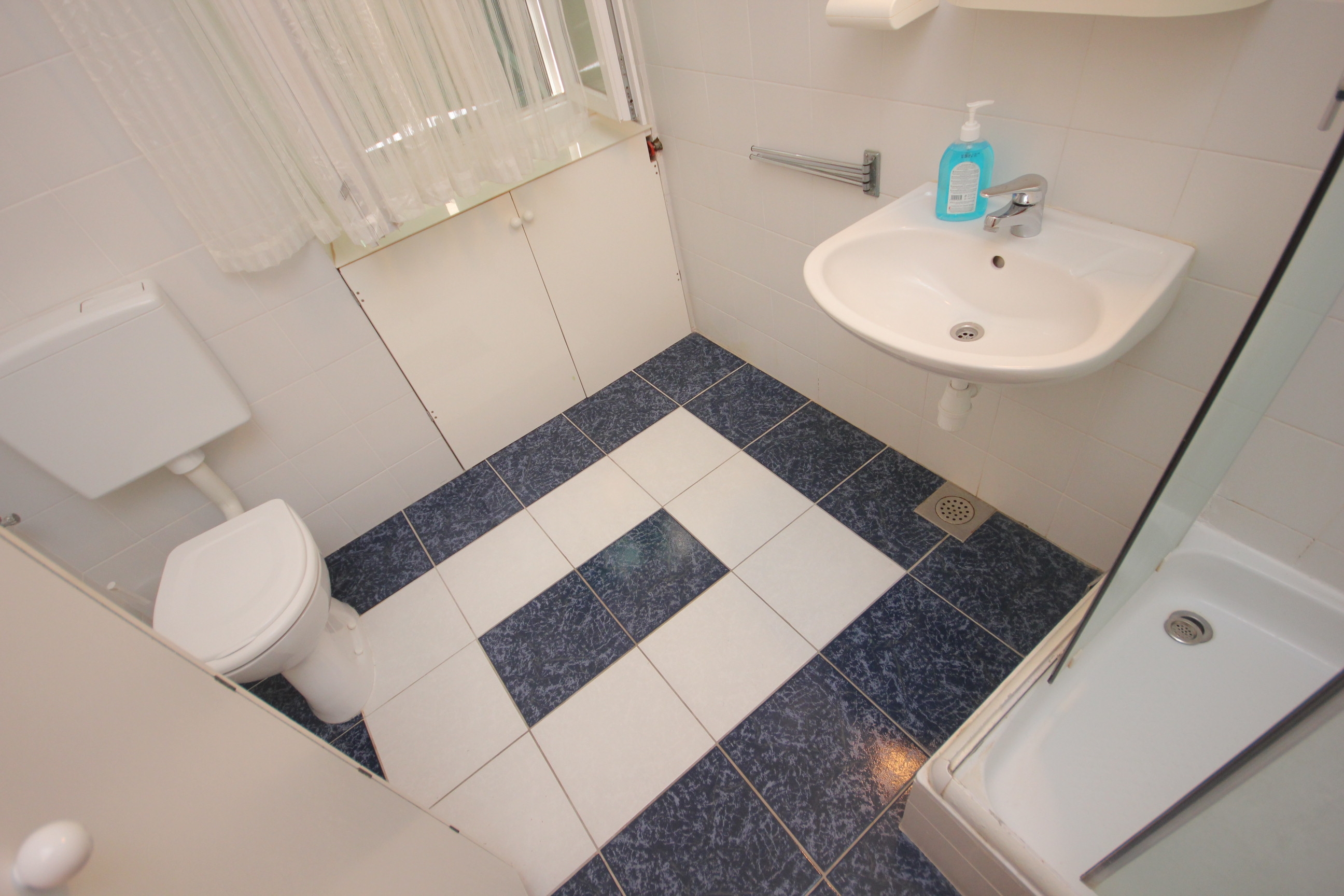 Two bedroom apartment near beach Komiža, Vis  A-b
