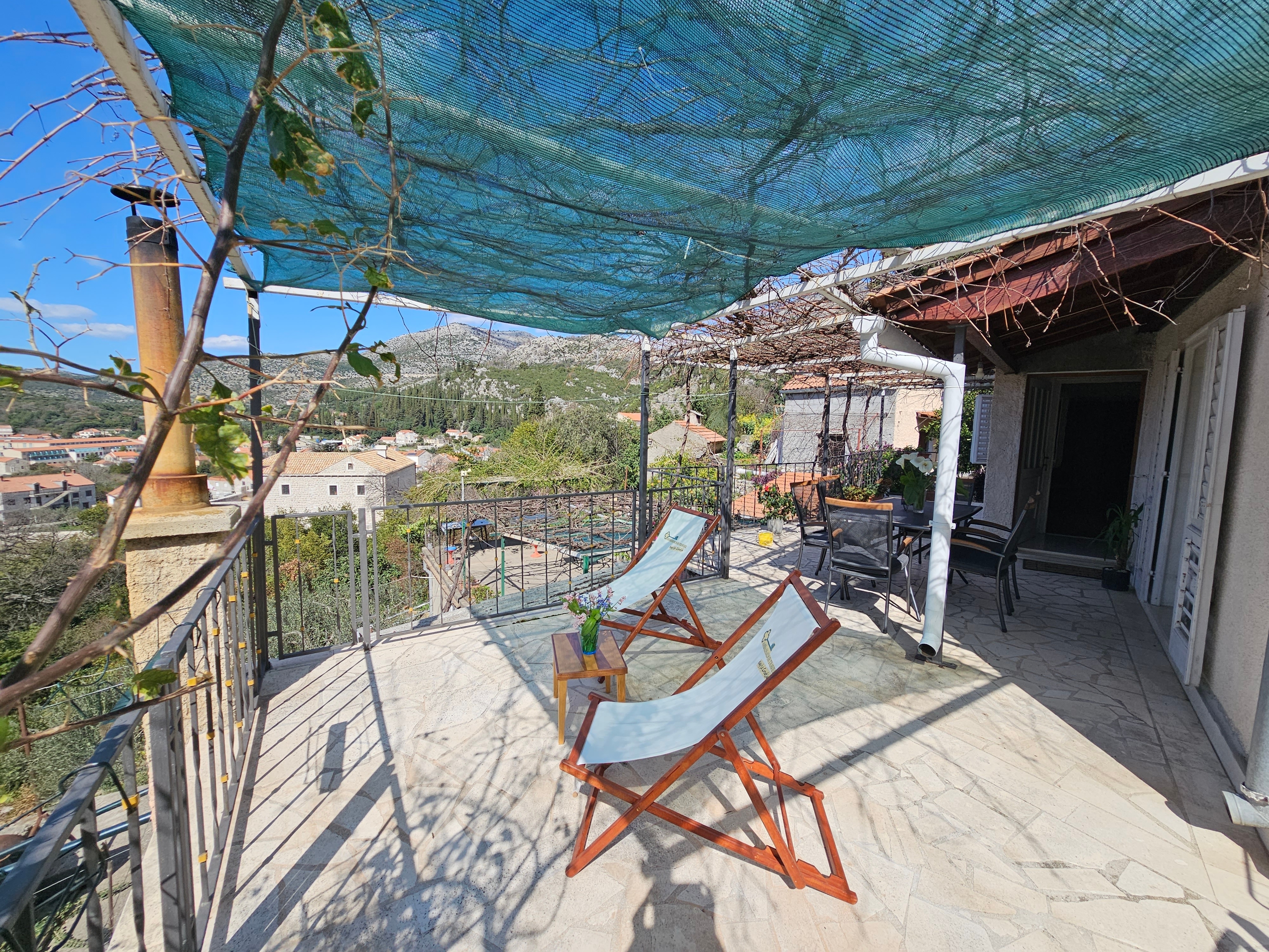 Two bedroom apartment with terrace and sea view Slano, Dubrovnik  A-a