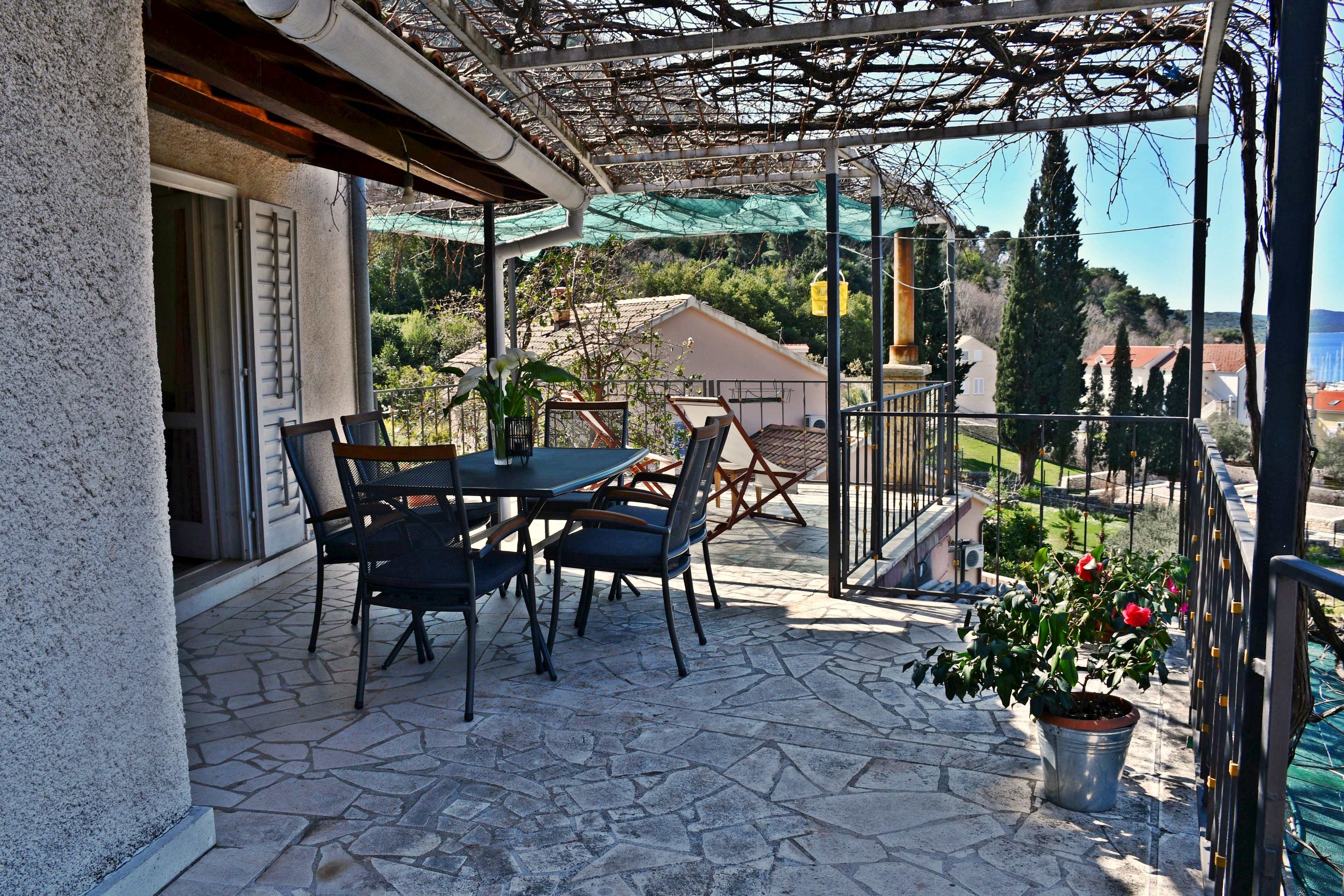 Two bedroom apartment with terrace and sea view Slano, Dubrovnik  A-a