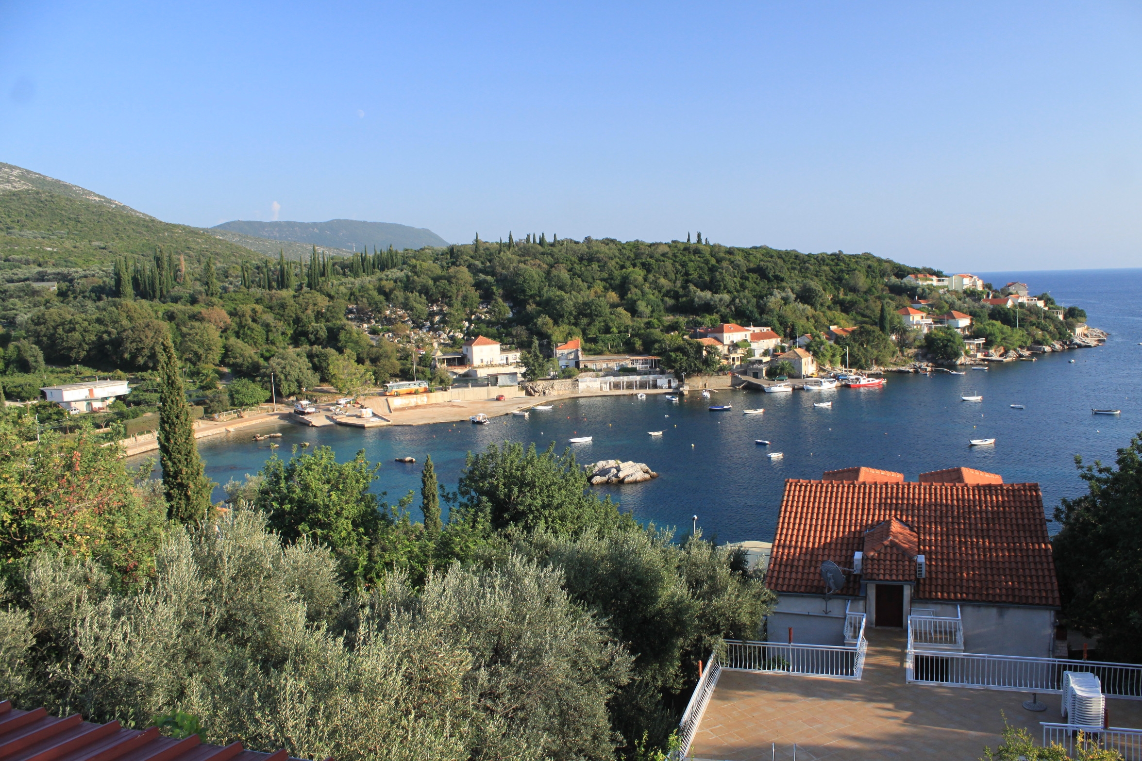 One bedroom apartment with balcony and sea view Molunat, Dubrovnik  A-a