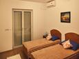 Dormitor 1 Dubrovnik, Dormitor 1 în unitate de cazare tip apartment, aer condiționat disponibil şi WiFi.
