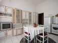 Biograd na Moru, Esszimmer in folgender Unterkunftsart apartment, Klimaanlage vorhanden und WiFi.