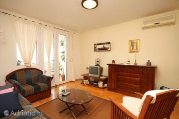 Living room Dubrovnik, Living room in the apartment, dostupna klima i WIFI.