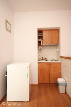 Kitchen Plat, Kitchen in the studio-apartment, dopusteni kucni ljubimci i WIFI.