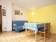 Rastići, Jídelna v ubytování typu apartment, s klimatizací, domácí mazlíčci povoleni a WiFi.