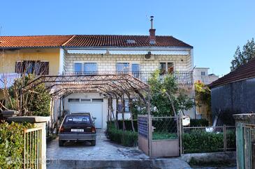 Property Kaštel Štafilić, Kaštela, Property 8621 - Apartments near sea with pebble beach.