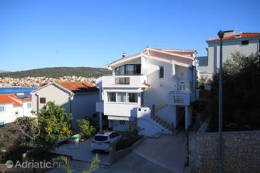 Property Okrug Gornji, Čiovo, Property 8624 - Apartments near sea with pebble beach.