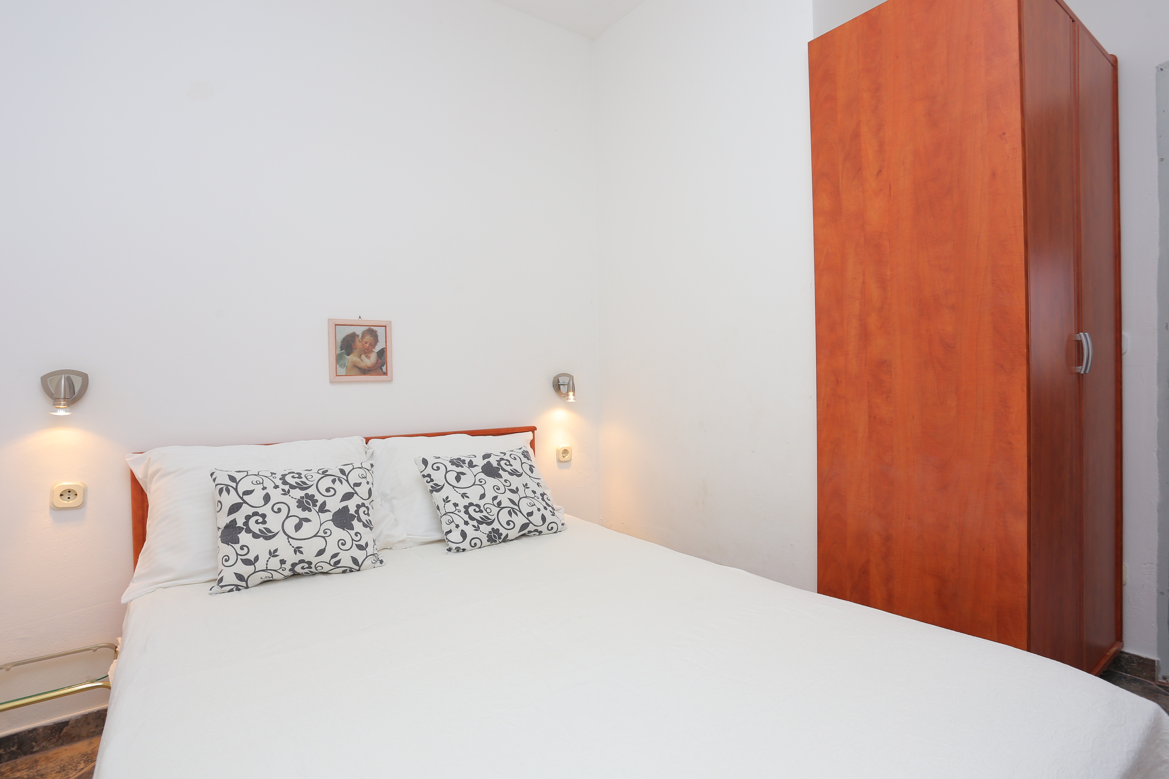 One bedroom apartment near beach Okrug Gornji, Čiovo  A-a