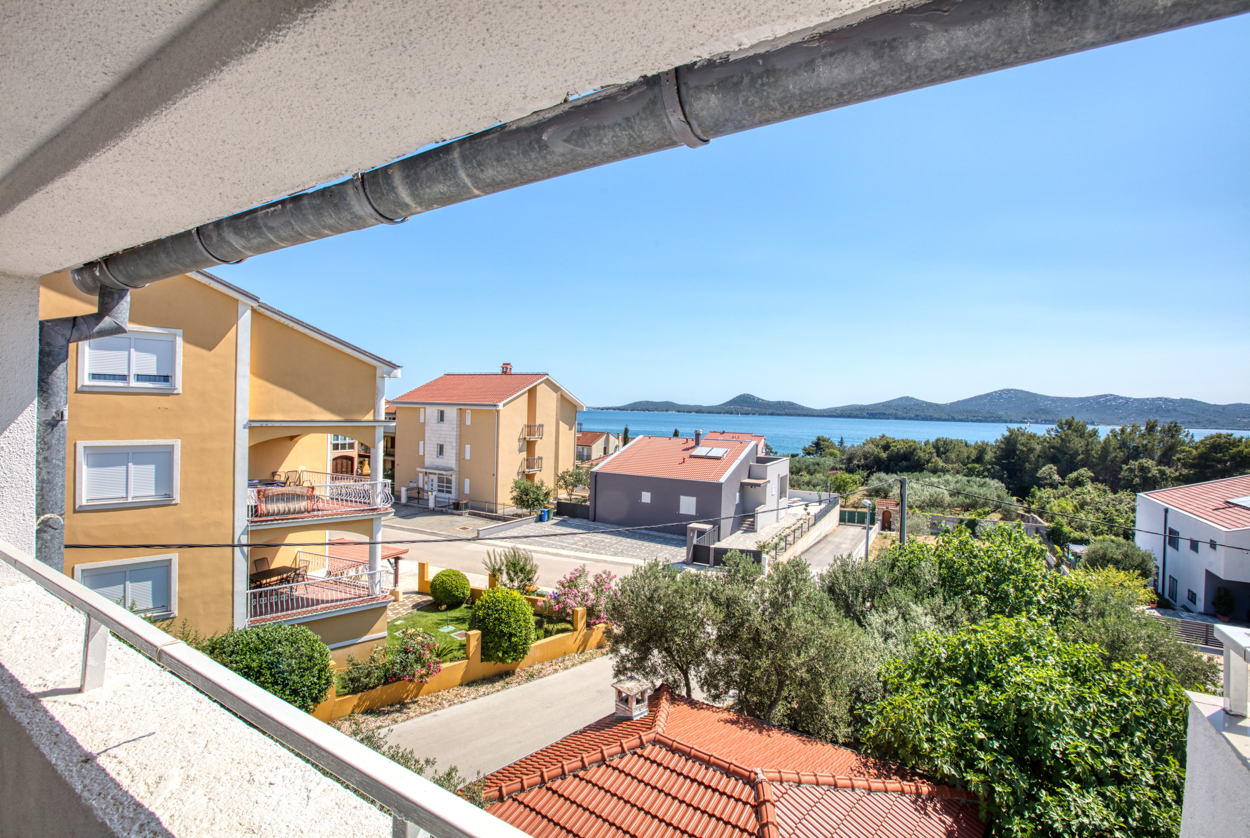 Two bedroom apartment with balcony and sea view Biograd na Moru, Biograd  A-b