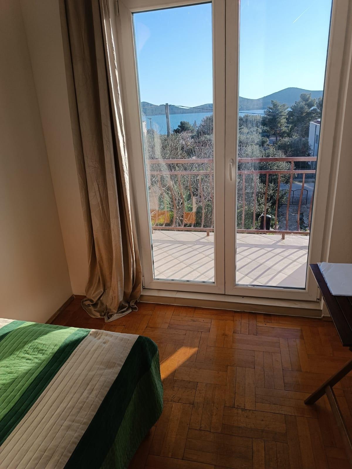 Two bedroom apartment with balcony and sea view Biograd na Moru, Biograd  A-e