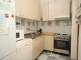Shared kitchen Podstrana, Shared kitchen in the room, dopusteni kucni ljubimci.