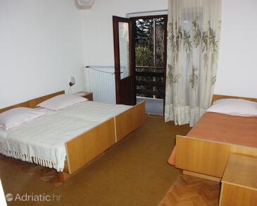 Bedroom Biograd na Moru, Bedroom in the room.