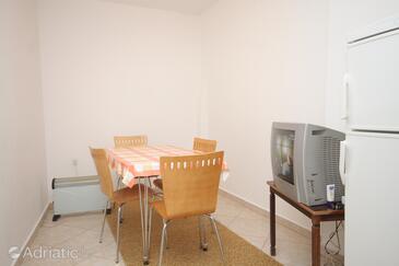 Dining room Split, Dining room in the apartment, dostupna klima i WIFI.