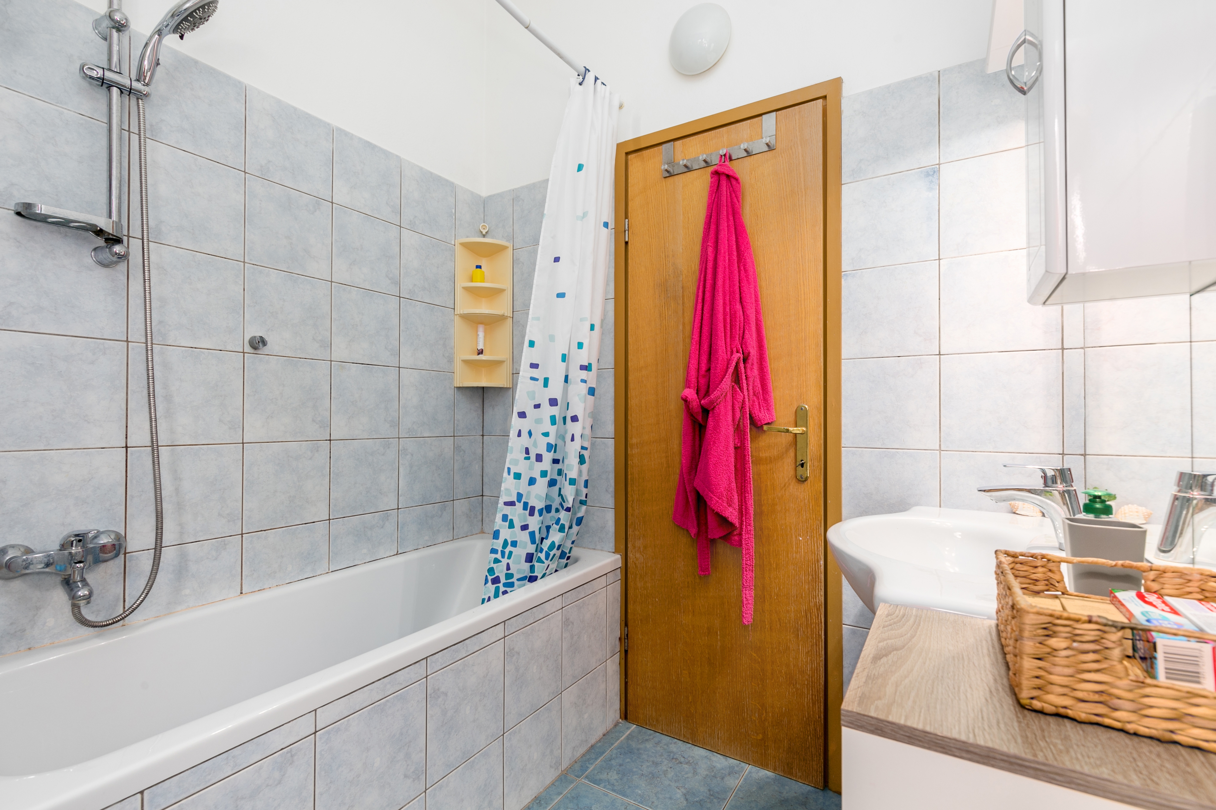 Two bedroom apartment with terrace and sea view Stomorska, Šolta  A-a