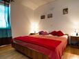 Bedroom 1 Stomorska, Bedroom 1 in the apartment, (pet friendly) and WiFi.